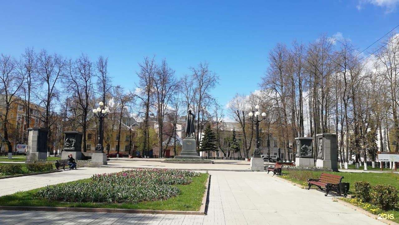 Памятник И.А. Крылову — точка маршрута «Литературные страницы Твери»