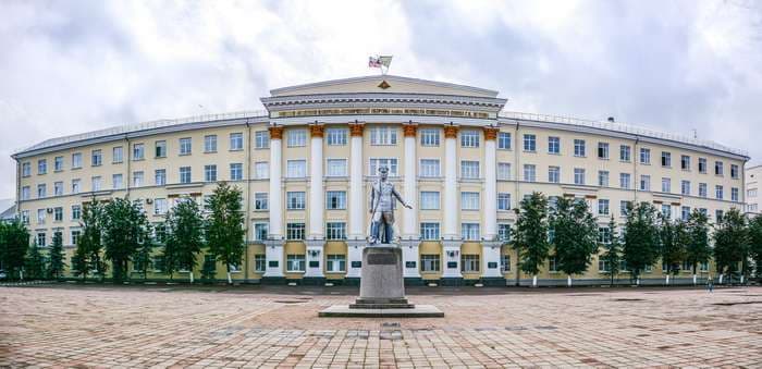 Памятник Г. К. Жукову — точка маршрута «Военные страницы Твери»