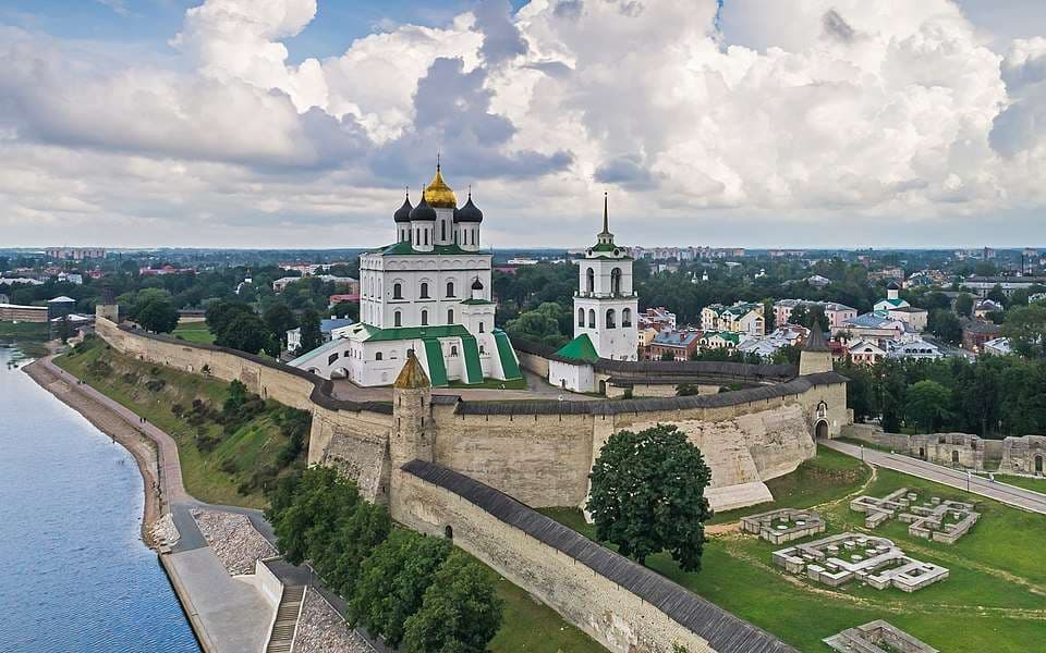 Свято-Троицкий собор — точка маршрута «Старинный Псков»